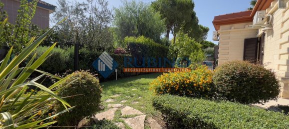 7 bedrooms Villa in Trani, Italy No. 349146 17