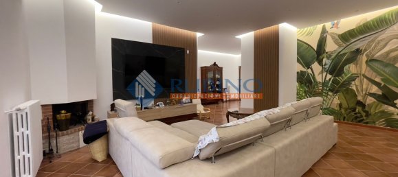 7 bedrooms Villa in Trani, Italy No. 349146 9