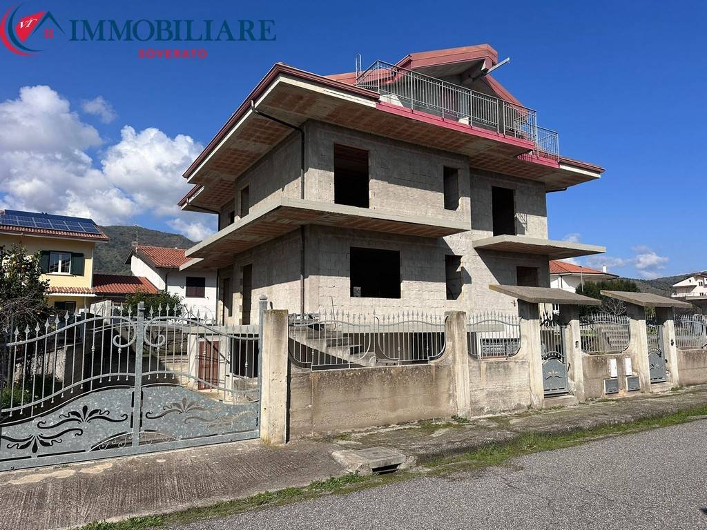 3 chambres Villa à Montepaone, Italy No. 108601