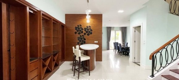 Дом с 4 спальнями в Тэйхо, Вьетнам № 689 5