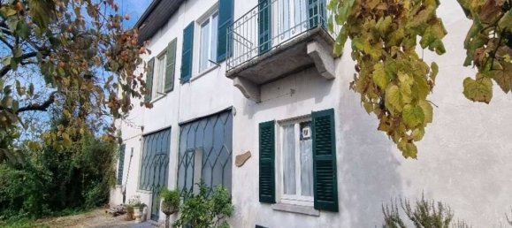 6 bedrooms House in Varese, Italy No. 279121 2