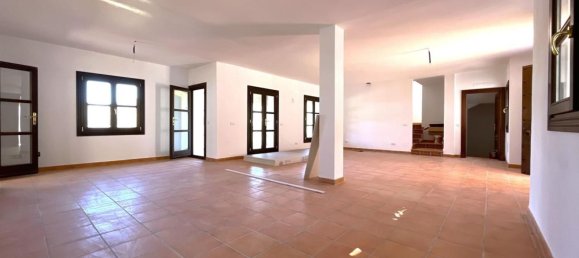 4 Schlafzimmer Haus in Casares, Spain, Nr. 121093 8