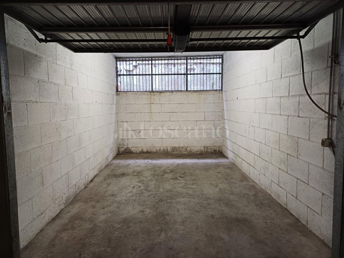 Гараж 18м² в Рим, Италия № 331979