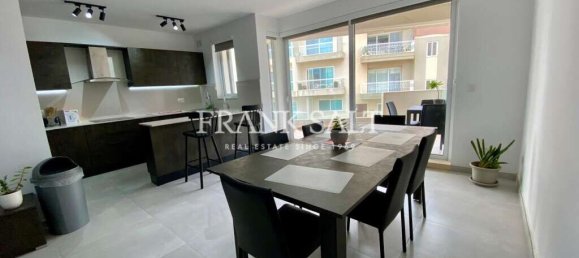 3 bedrooms Apartment in Naxxar, Malta No. 5195 2