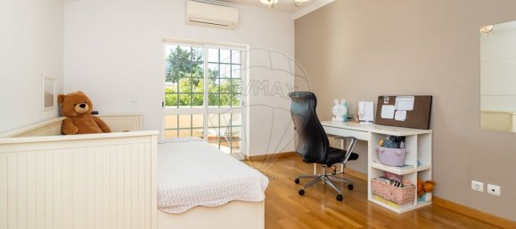 4 bedrooms House in Corroios, Portugal No. 23176 26