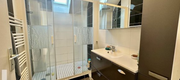 3 bedrooms House in Saran, France No. 215784 11