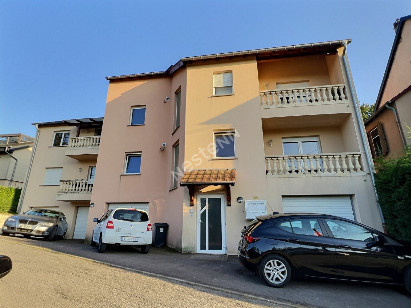  بناية في Betting, France 244متر مربع رقم 248598