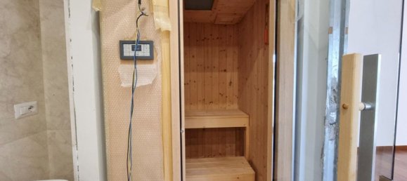 5 rooms Apartment in Caserta, Italy No. 54980 13