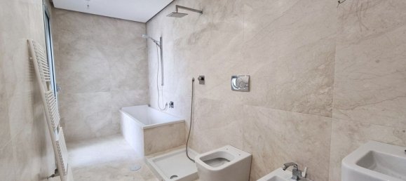 5 rooms Apartment in Caserta, Italy No. 54980 12