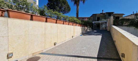 5 rooms Apartment in Caserta, Italy No. 54980 37