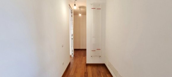 5 rooms Apartment in Caserta, Italy No. 54980 16