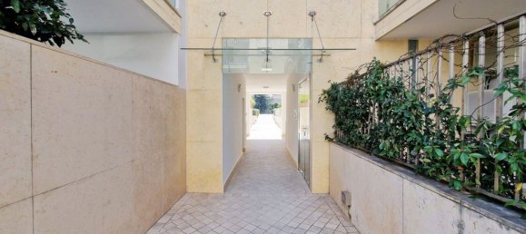 5 rooms Apartment in Caserta, Italy No. 54980 33