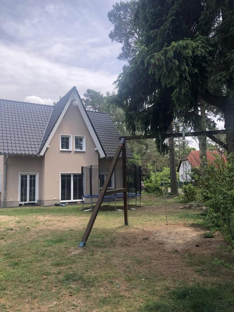 Casa de 5 habitaciónes en Oberhavel, Germany No. 297513