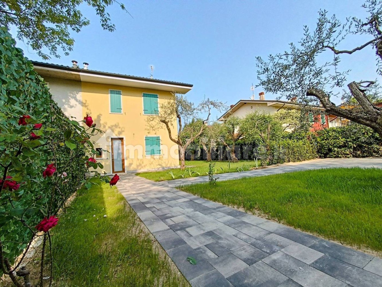 3 غرف نوم فيلا في Lazise, Italy رقم 272901