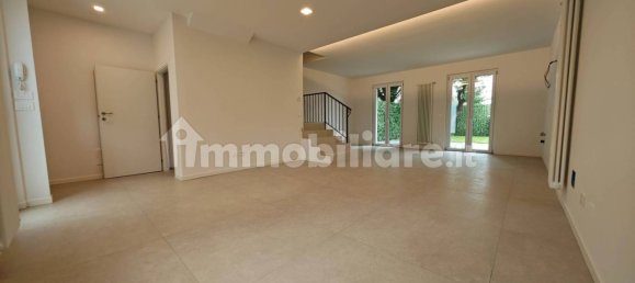 3 غرف نوم فيلا في Lazise, Italy رقم 272901 7