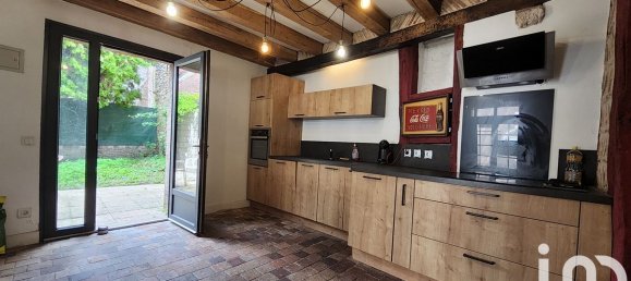 3 bedrooms House in Suevres, France No. 276685 3