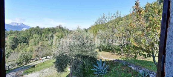 3 bedrooms House in Coreglia Antelminelli, Italy No. 325563 3