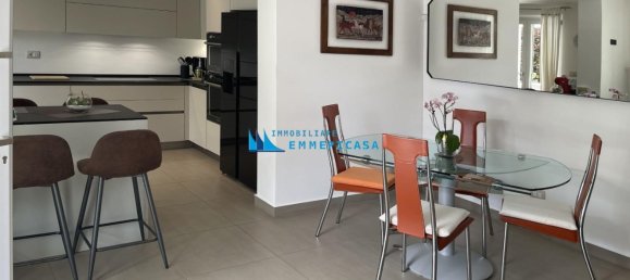 3 bedrooms Villa in Montignoso, Italy No. 80916 6