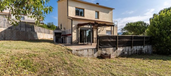 3 Schlafzimmer Haus in Barcelona, Spain, Nr. 172097 2