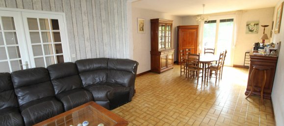 Casa de 3 dormitorios en Chartres, France No. 235672 2