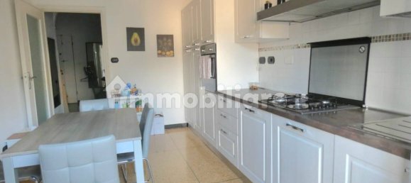 2 bedrooms Apartment in Genoa, Italy No. 264649 2