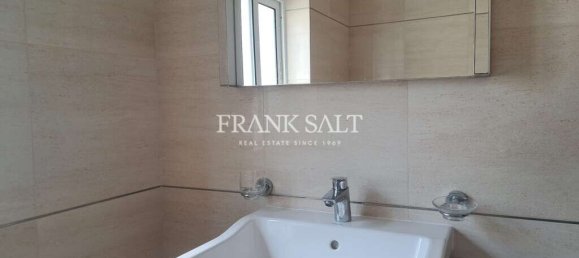 3 bedrooms Penthouse in Mellieha, Malta No. 10735 5