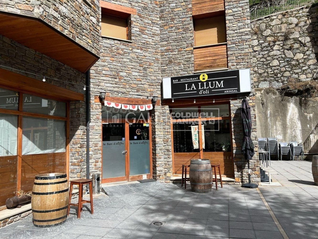 120m² Commercial property in Principado De Andorra (Ninguna Poblacion Tiene C.P.), Spain No. 294699
