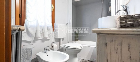 2 bedrooms Villa in Solaro, Italy No. 201203 24