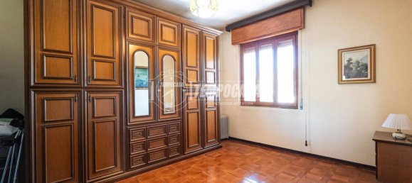 2 bedrooms Villa in Solaro, Italy No. 201203 16
