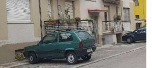 5-salle Appartement à Tolentino, Italy No. 96739 9