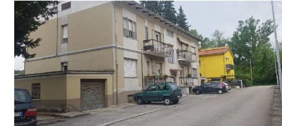 5-salle Appartement à Tolentino, Italy No. 96739 7