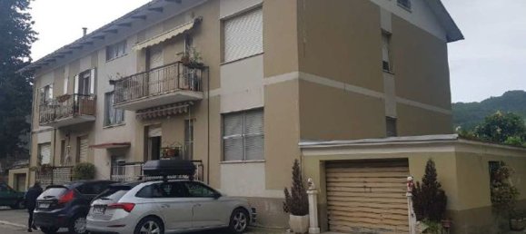 5-salle Appartement à Tolentino, Italy No. 96739 12