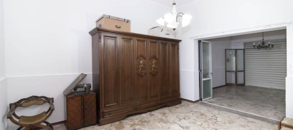 4 Schlafzimmer Wohnung in Belpasso, Italy, Nr. 302621 10
