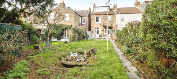 3 bedrooms Commercial property in East Ham, United Kingdom No. 11384 15