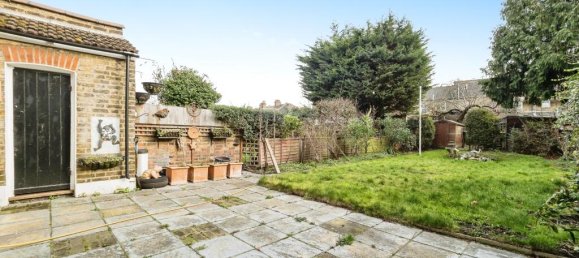 3 bedrooms Commercial property in East Ham, United Kingdom No. 11384 17