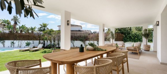 5 bedrooms Villa in Marbella, Spain No. 122938 21