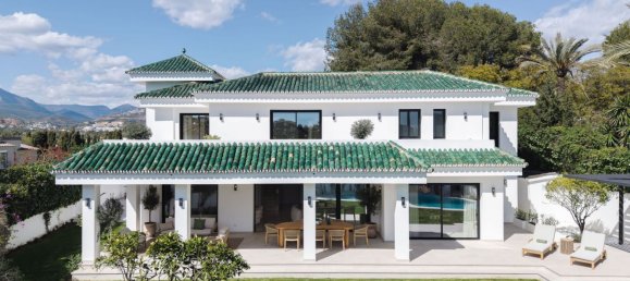 5 bedrooms Villa in Marbella, Spain No. 122938 27