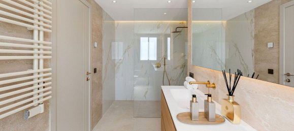 5 bedrooms Villa in Marbella, Spain No. 122938 48