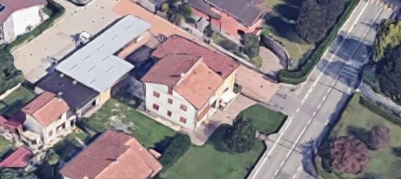 8 rooms House in Fino Mornasco, Italy No. 286292 15