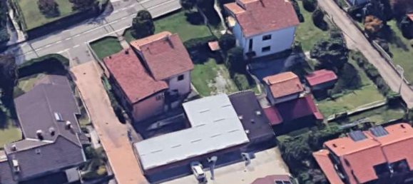 8 rooms House in Fino Mornasco, Italy No. 286292 16