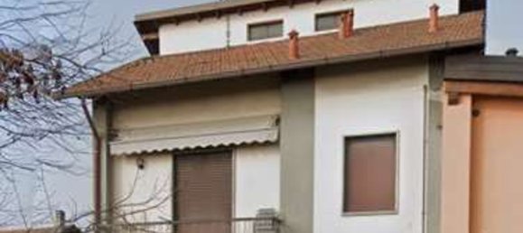 8 rooms House in Fino Mornasco, Italy No. 286292 7