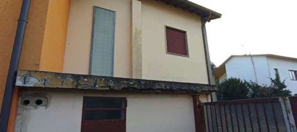 8 rooms House in Fino Mornasco, Italy No. 286292 2