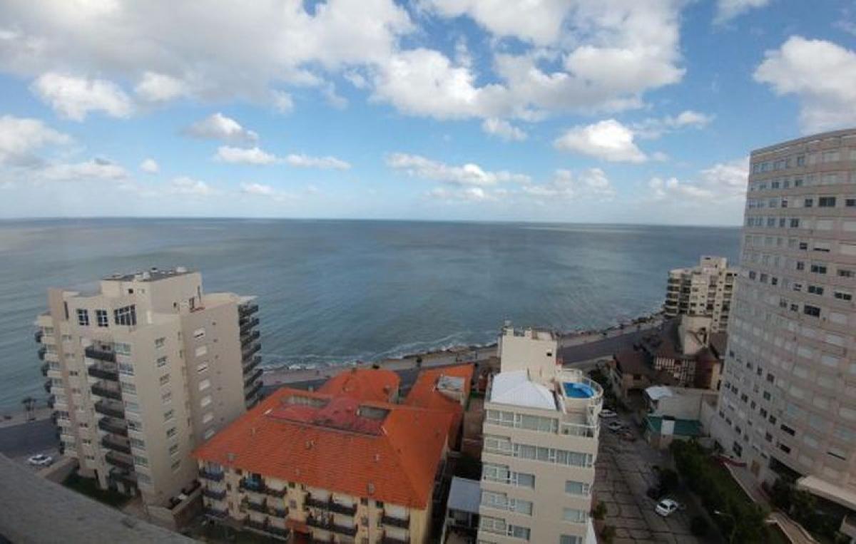 2 bedrooms Apartment in Mar del Plata, Argentina No. 72084