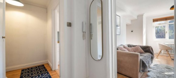 1 bedroom Apartment in London, United Kingdom No. 4602 9