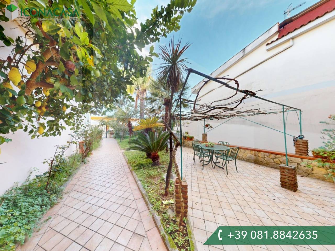 Вилла с 6 комнатами в Казальнуово ди Наполи, Италия № 17804