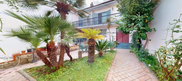 Вилла с 6 комнатами в Казальнуово ди Наполи, Италия № 17804 28