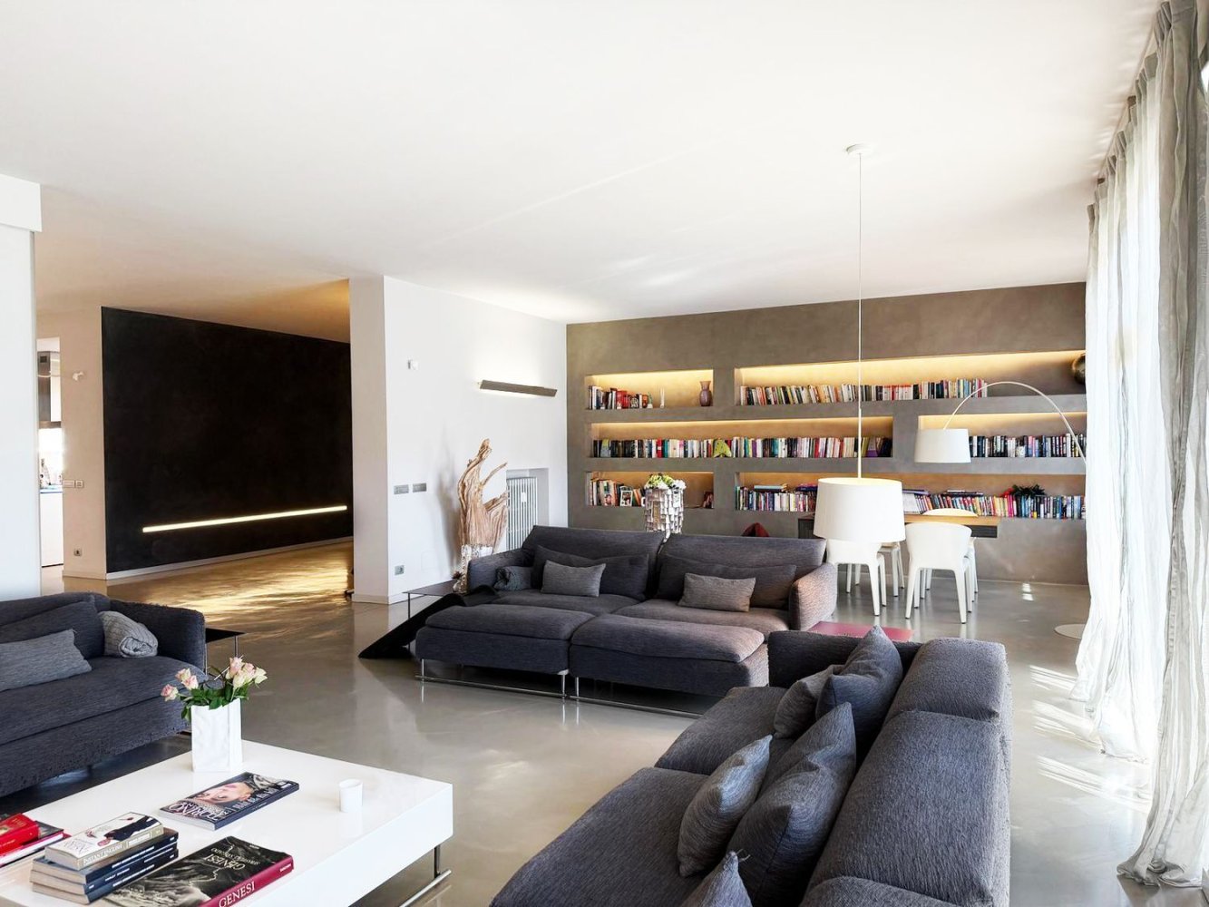 Ático de 11 dormitorios en Rivoli, Italy No. 316702