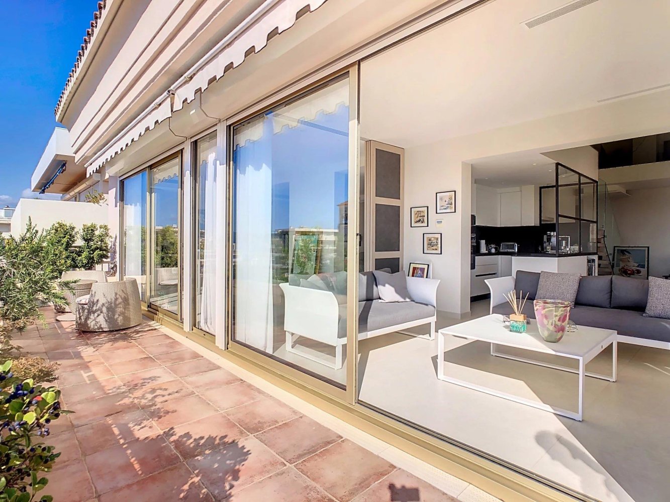 3 bedrooms Duplex in Cannes, France No. 298423