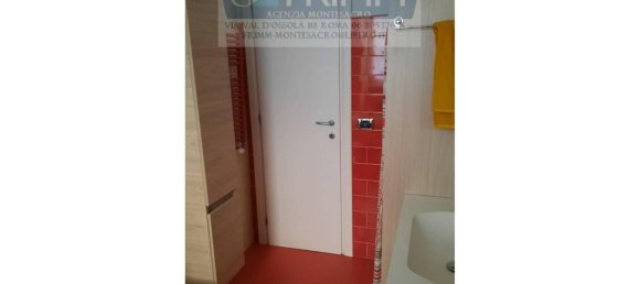 4 rooms Apartment in Rome, Italy No. 184406 17