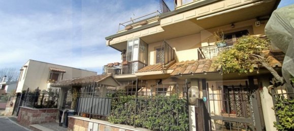 4 rooms Commercial property in Ciampino, Italy No. 30482 7